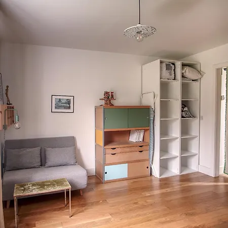 Family In Knightstown, Valentia 'new Letting' *